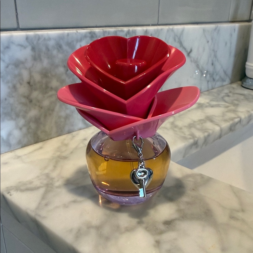 Justin Bieber Someday Pink Rose-Shaped Perfume